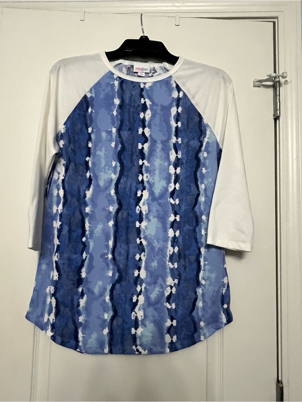 LuLaRoe Blue Tie-Dye Crewneck Tee